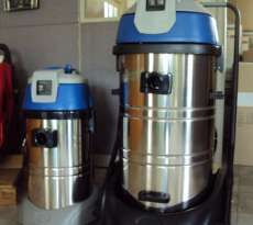 เครี่องดูดฝุ่น-ของเหลว รุ่น930S 3Motors 4.5HP.90L. โครงฐานล้อ+ล้อใหญ่ แข็งแรง ทนทาน